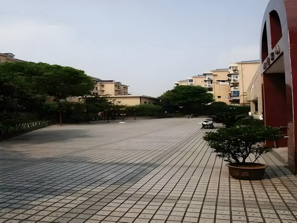 神坛上的陈佩斯：九十年代的因，今日的果